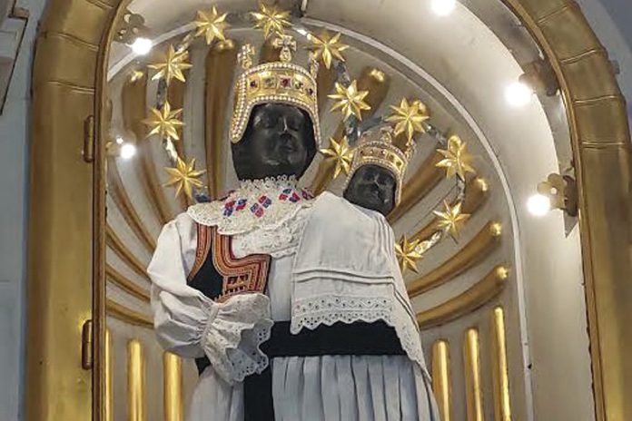 Kip Majke Božje Bistričke odsad će biti urešen i samoborskom narodnom nošnjom koju su izradile članice Društva sv. Izidora Seljaka
